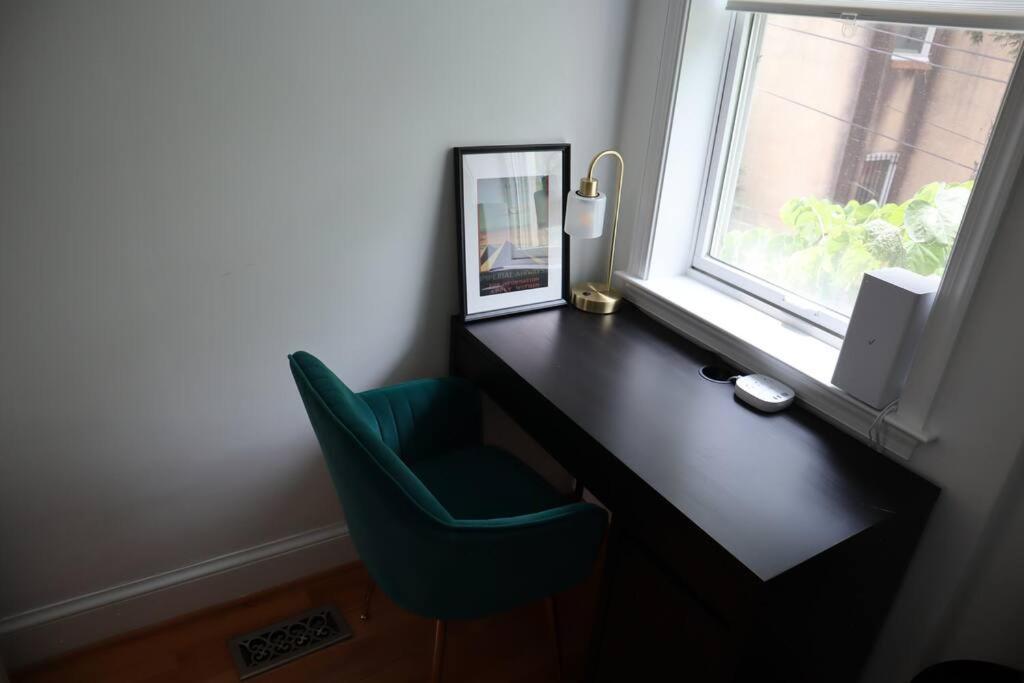3-Bedroom House With Cute Patio Explore Dc On Foot Washington Esterno foto